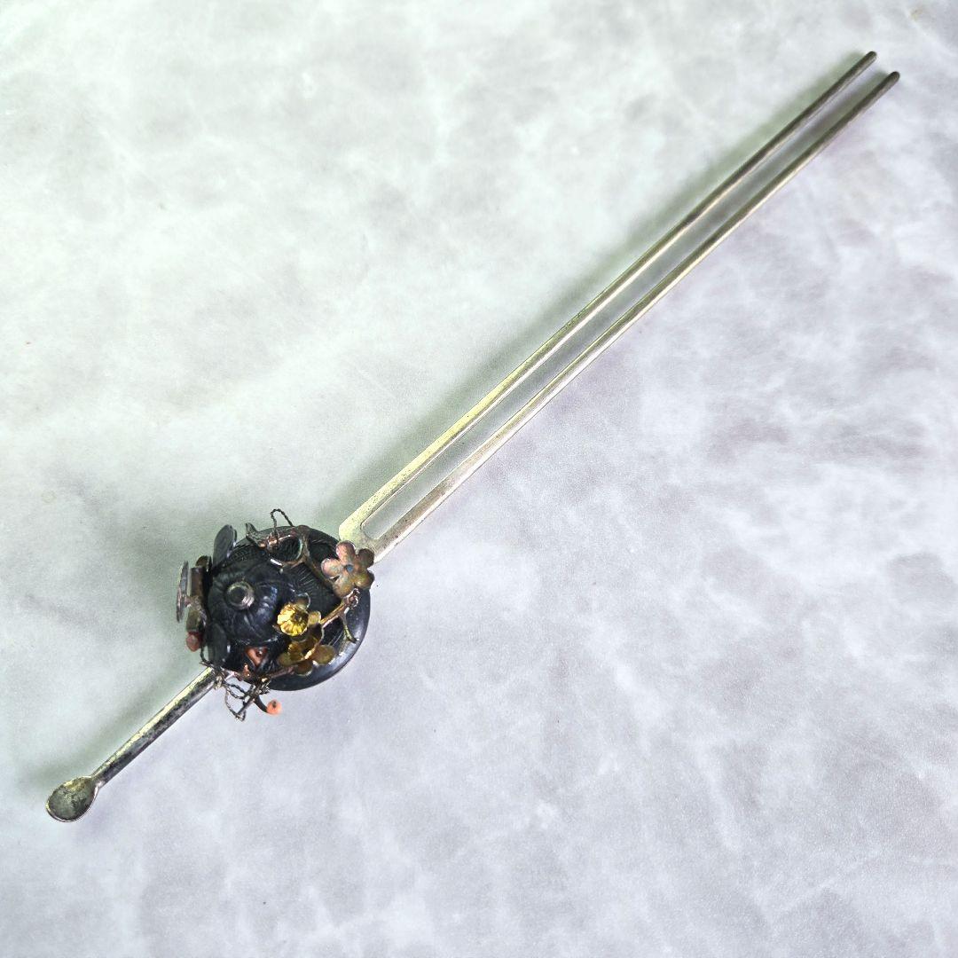 逸品　アンティーク　金工　簪　兜　銀かんざし　珊瑚　G1　着物　金工　骨董