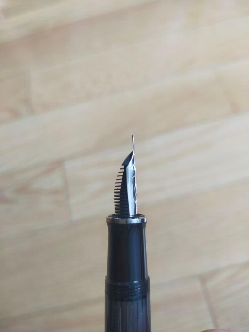 ペリカン万年筆　スーベレーン　M405 EFニブ