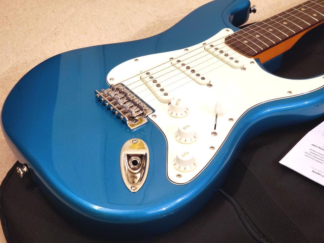 新品に近い★Classic Vibe '60s Stratocaster LPB