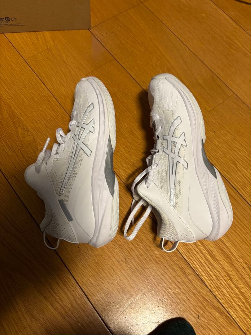 ASICS GELHOOP V17 EXTRA WIDE 25.0cm ホワイト