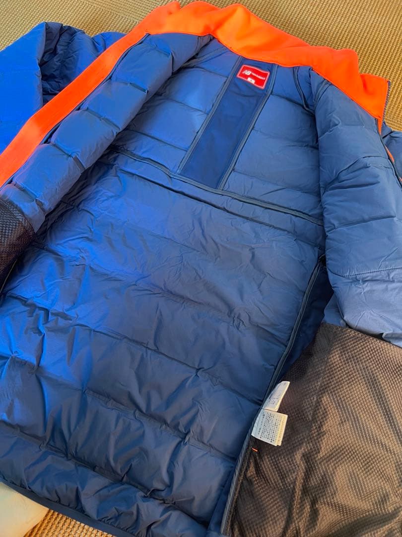 new balance メンズダウンジャケット ネイビー/オレンジ