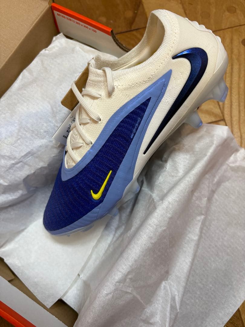 新品　大特価　ナイキ　ファントム 6 LOW エリート FG LV8 26.5