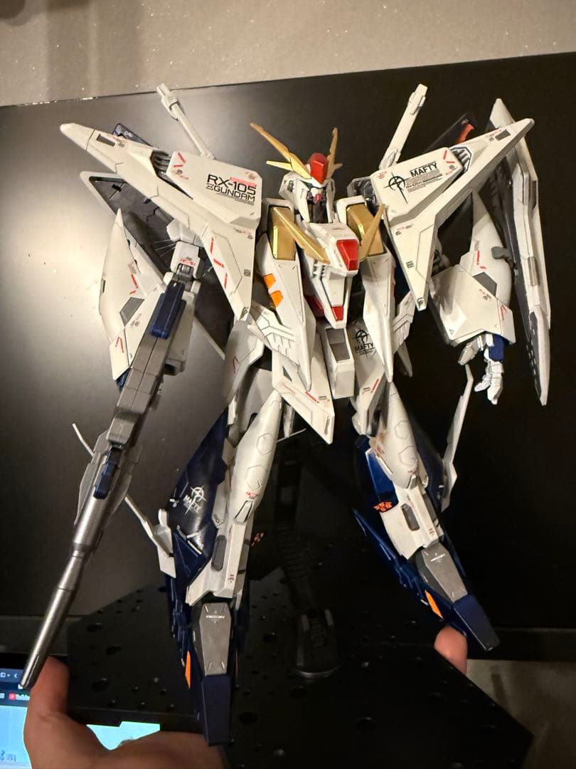 HGUCクスィーガンダム　全塗装完成品