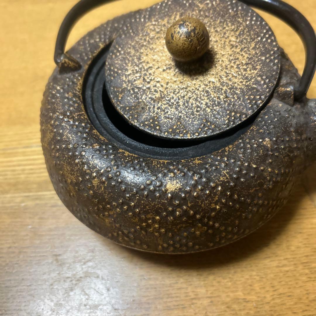 ￼岩鋳　南部鉄器　鉄瓶　急須　盛岡　岩鋳　日本伝統工芸