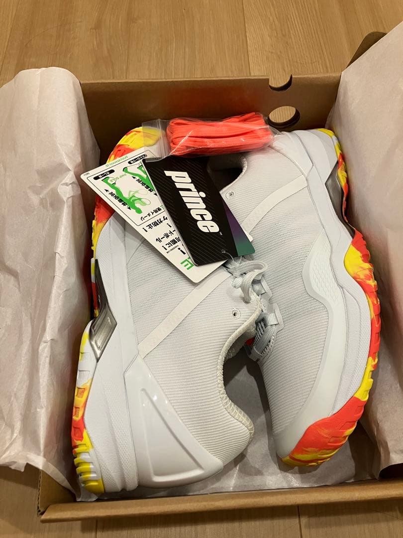 １１月まで最終価格！　新品プリンスオムニクレー用テニスシューズ