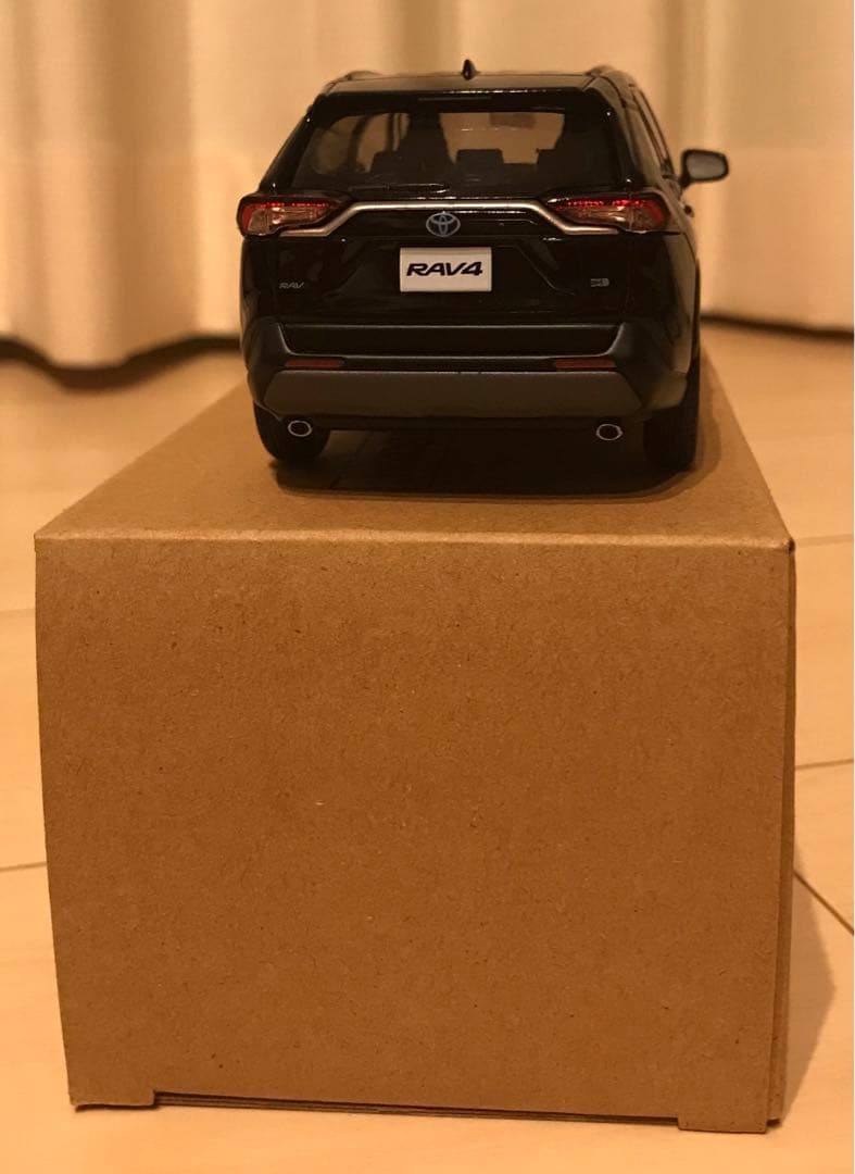 ミニカー　色見本　トヨタ　ＲＡＶ４