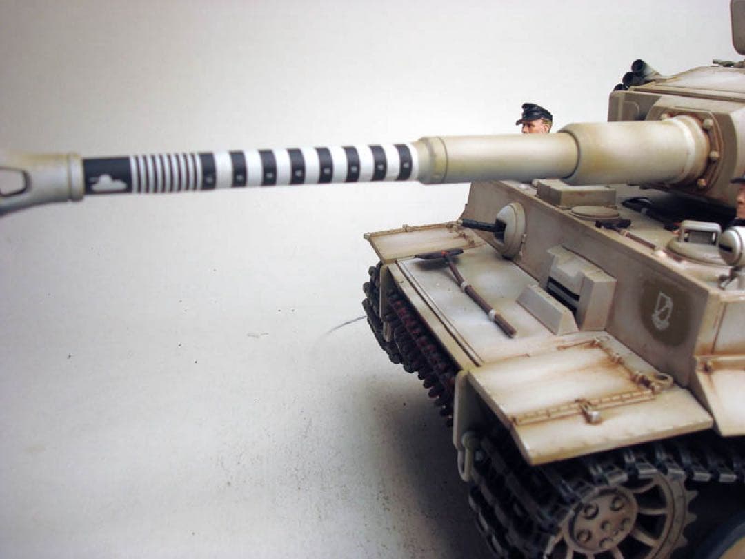 TORRO1/16タイガーS04戦車　ミハエルヴィトマン【おまけ付】