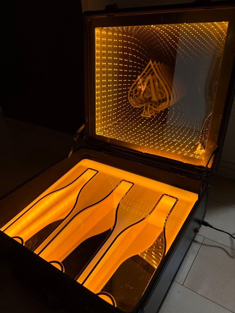 アルマンド　アタッシュケース　充電器付き