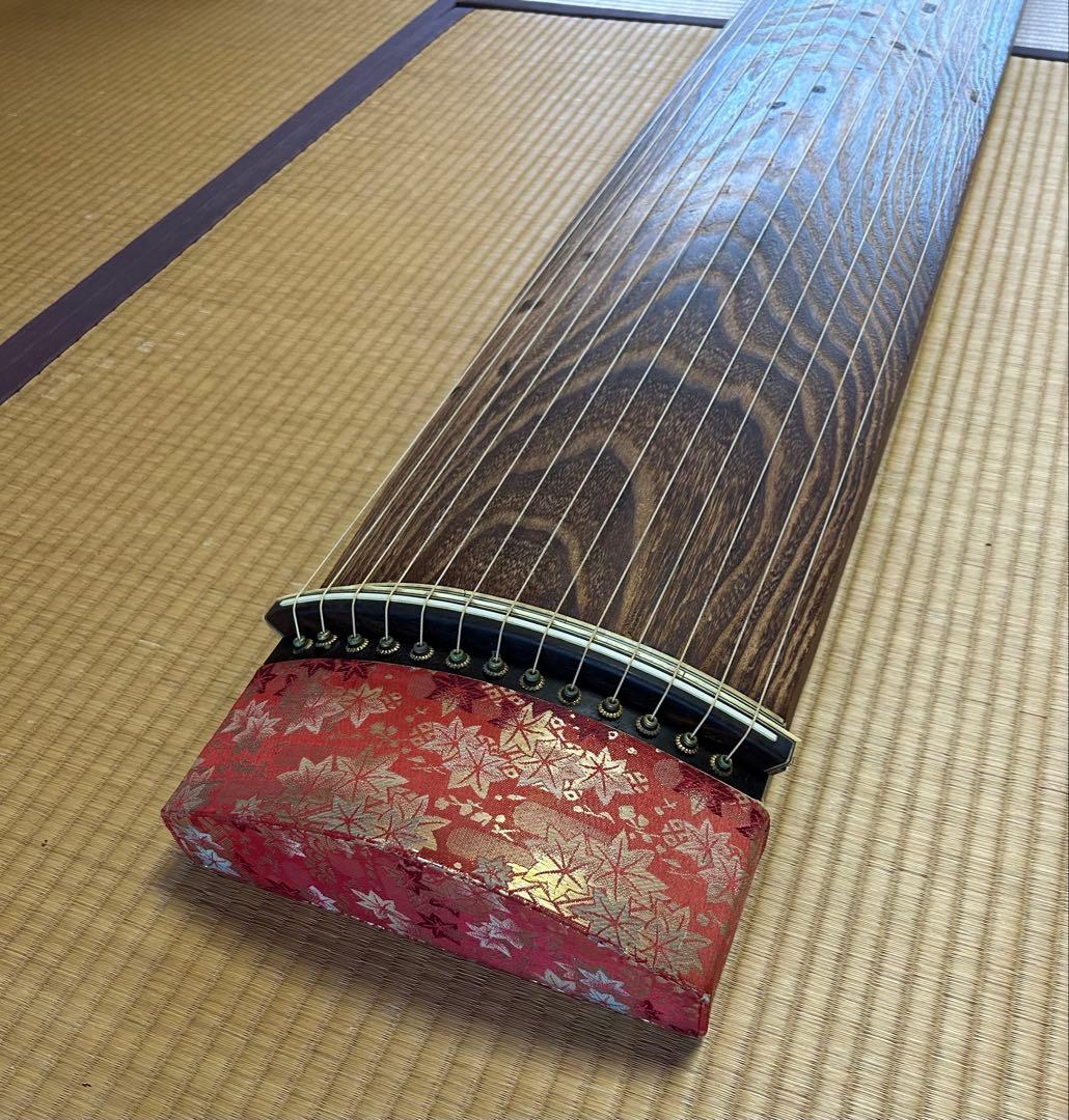 送料無料　木製筝 13本弦 和柄カバー付き
