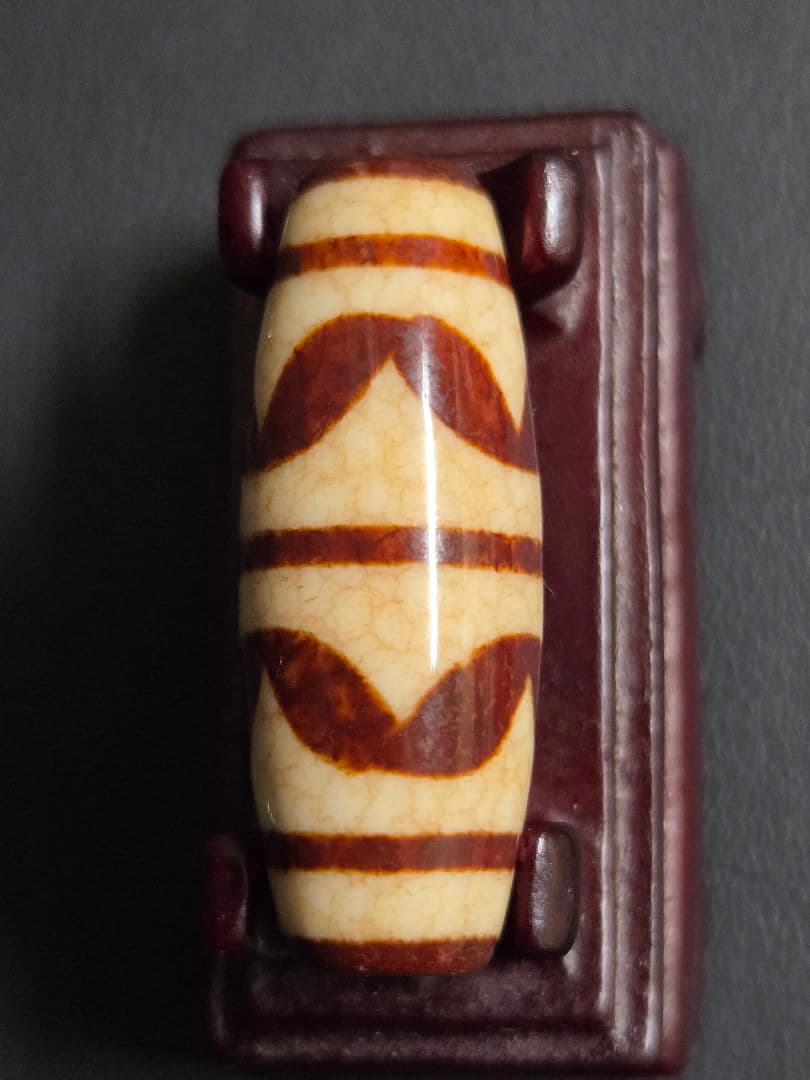 955　専用です。　上肯　双虎牙天珠　龍紋　希少　dzibeads！