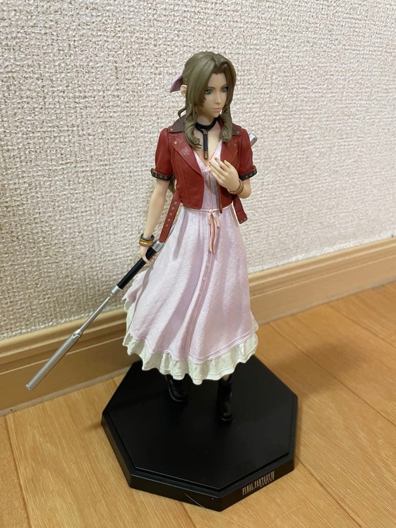 ファイナルファンタジー7 フィギュア２体セット ティファ・エアリス