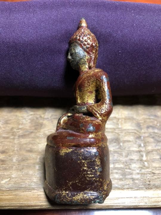 タイ　仏像　チェンセン様式　タイ仏