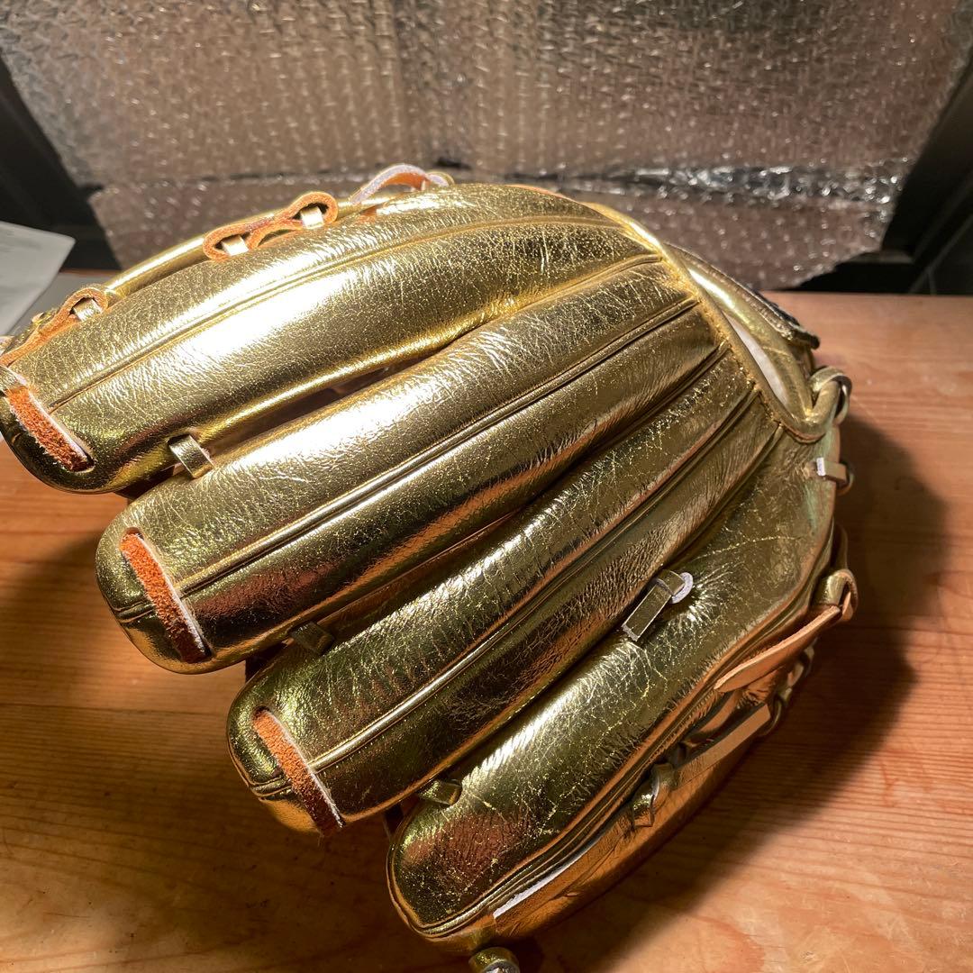 本日買う男に売る。阪神優勝記念。　ゴールデン野球グローブ　大人用　内野