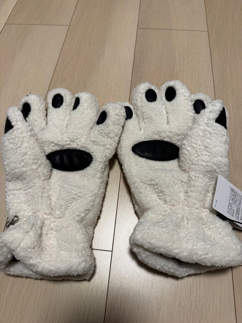 ダンスウィズドラゴン手袋白