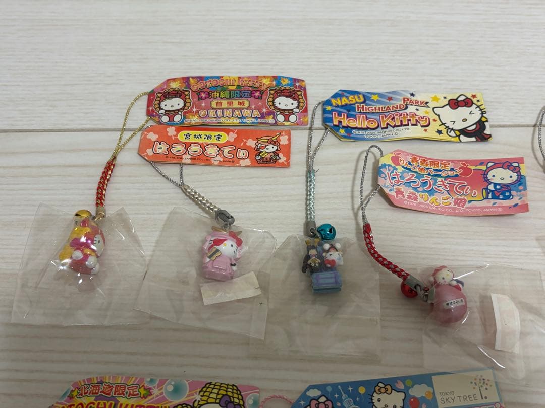 【レア】ハローキティ ご当地 ストラップ 33点 セット 長期保管品　日焼けあり