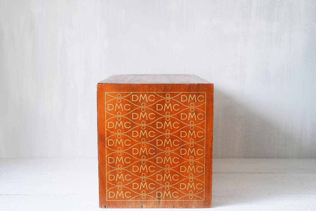古い糸メーカーの引き出し フランス・DMC スプールキャビネット ウッドラック