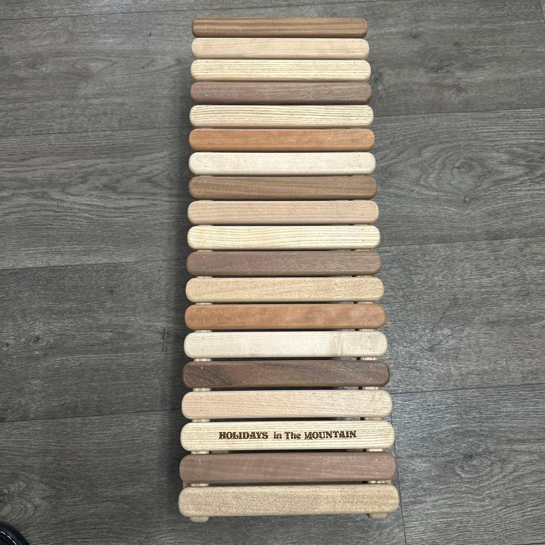 マウンテンリサーチ テーブルHOLIDAYS in The MOUNTAIN