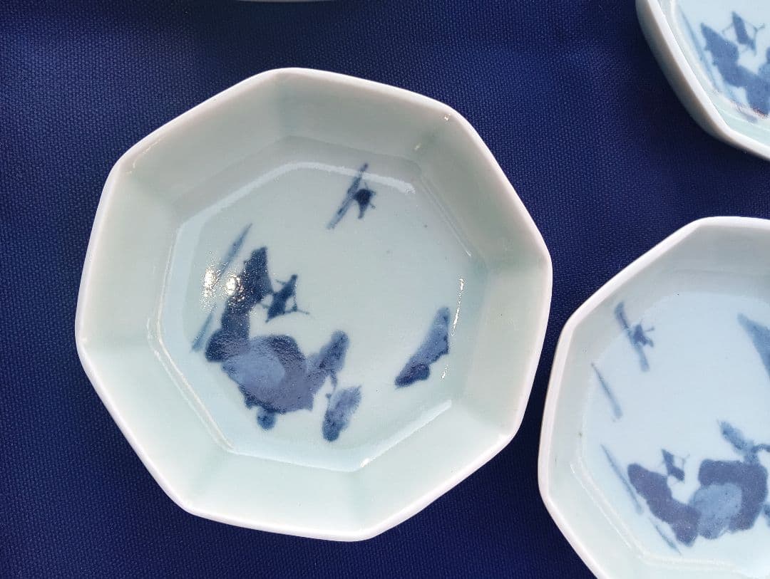 青い絵柄の八角形陶器皿5枚セット　古伊万里　小皿