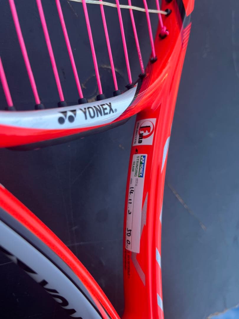 YONEX テニスラケット 赤/黒