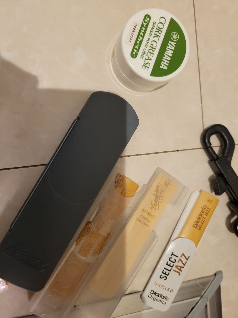 アンティグアAntigua パワーベルアルトサックス マウスピースとスタンド付き