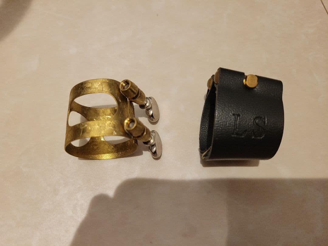 アンティグアAntigua パワーベルアルトサックス マウスピースとスタンド付き