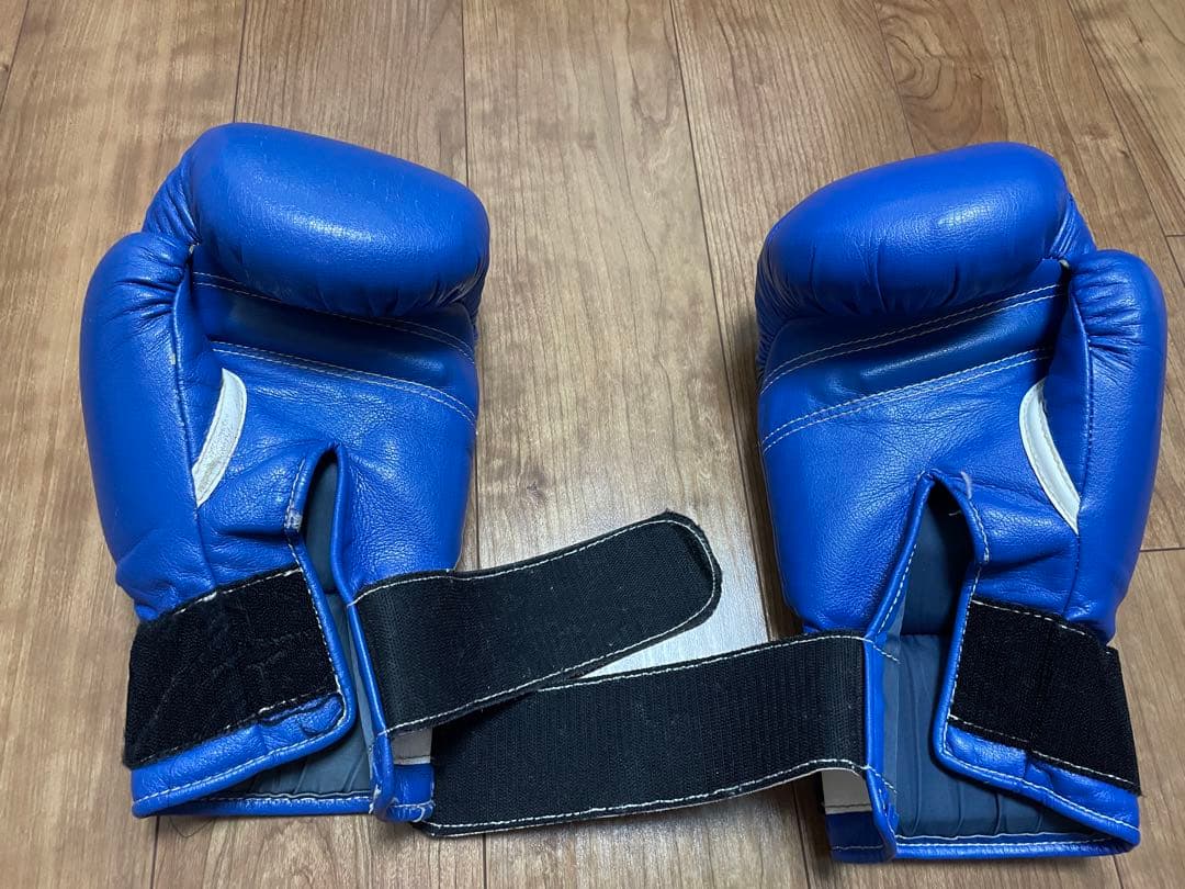 ウィニング　Winning ボクシンググローブ 12オンス
