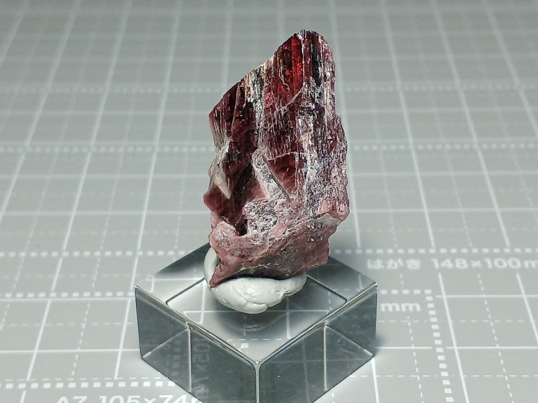 国産鉱物　パイロクスマンガン石　3cm　原石　Pyroxmangite　鉱物標本