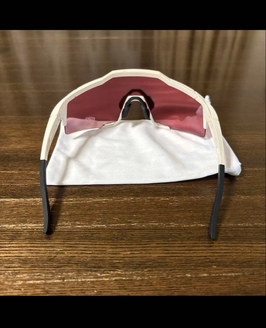 ワンハンドレッド　100% サングラス