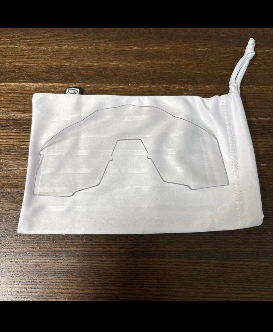 ワンハンドレッド　100% サングラス