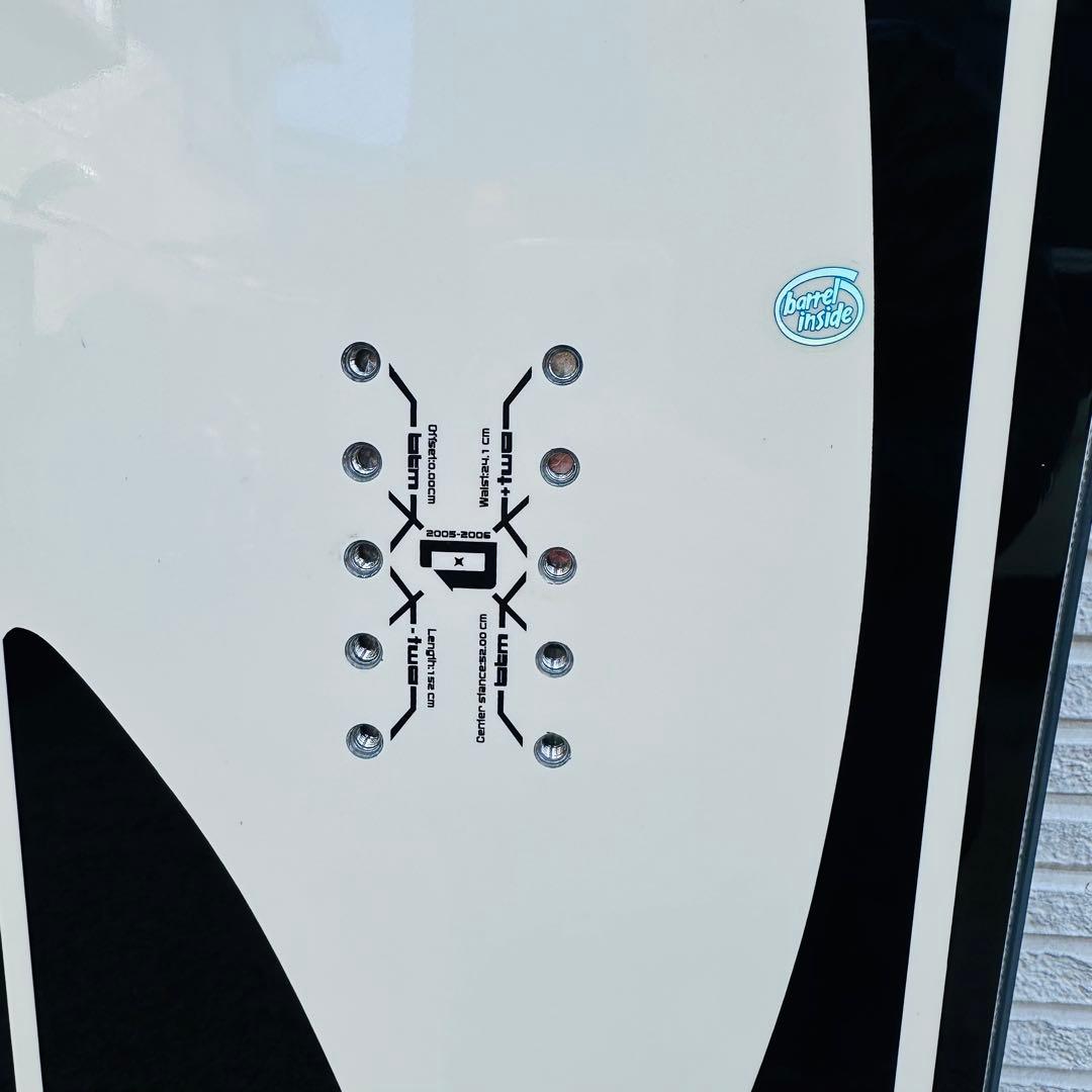 未使用 MW The Trinity 152cm スノーボード 板 キャンバー