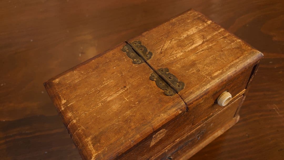 桐箱　小箱　古民家　古民具　蔵出し　１客