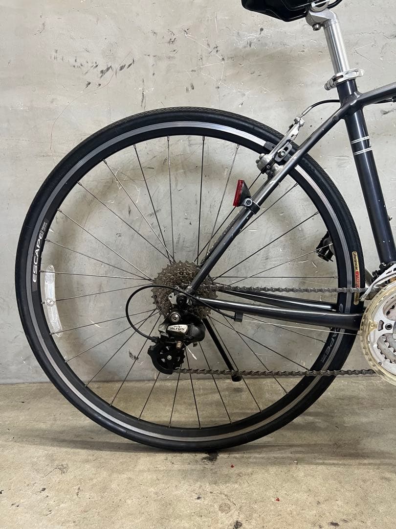 クロスバイク　GIANT ESCAPE R3 ジャイアントエスケープR3