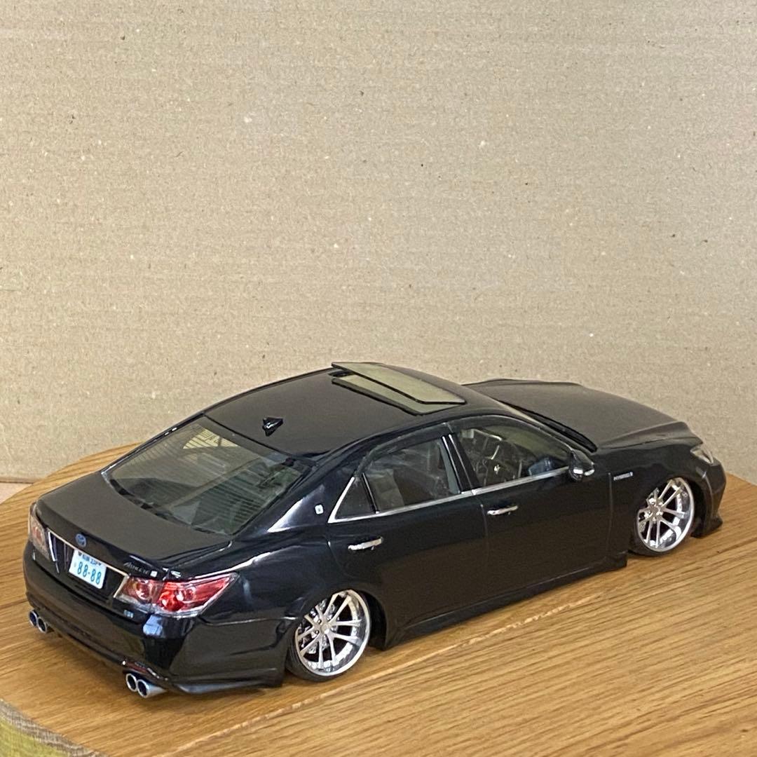 プラモデル完成品　アオシマ 1/24 214クラウンアスリート後期