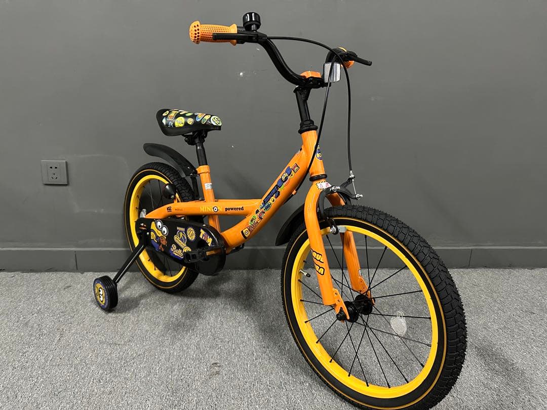 【新品・未使用】ミニオンズ 子供用自転車 18インチ 補助輪付き 正規デザイン