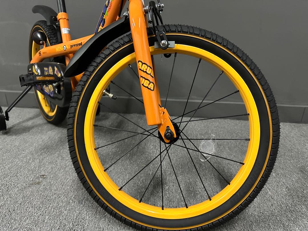 【新品・未使用】ミニオンズ 子供用自転車 18インチ 補助輪付き 正規デザイン