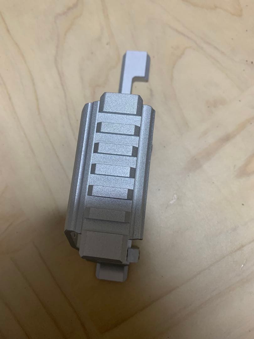 東京マルイ D.E デザートイーグル 50AE用マウントベース シルバー