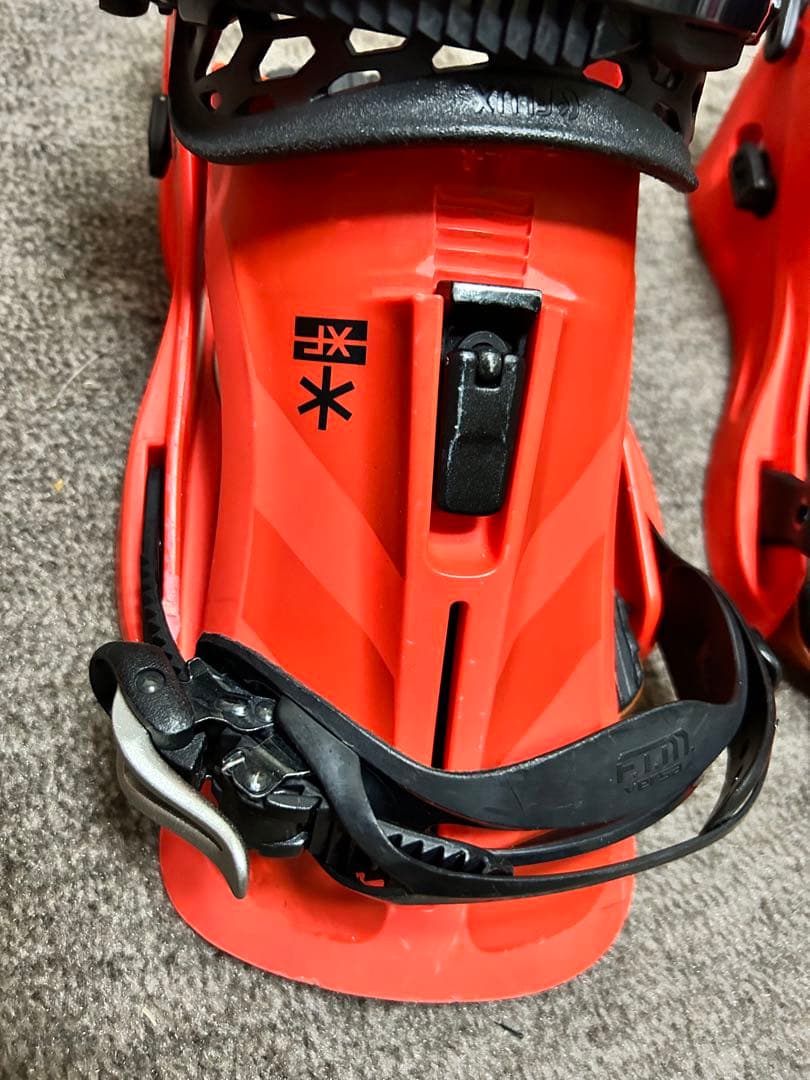 スノーボード ビンディング　フラックス　FLUX XF