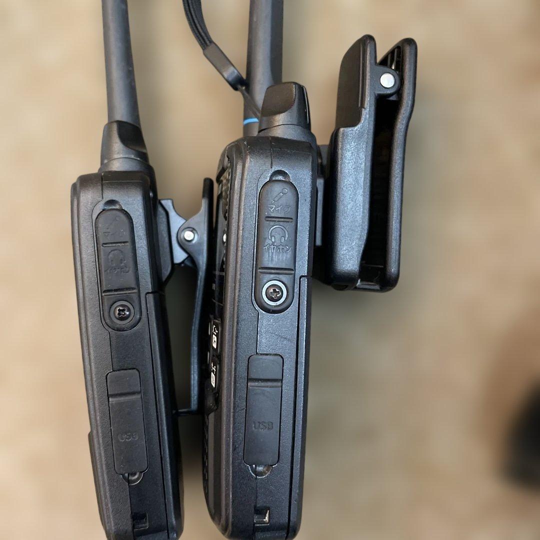 ALINCO DJ-PV1D トランシーバー 2台セット 充電スタンド付き 中古