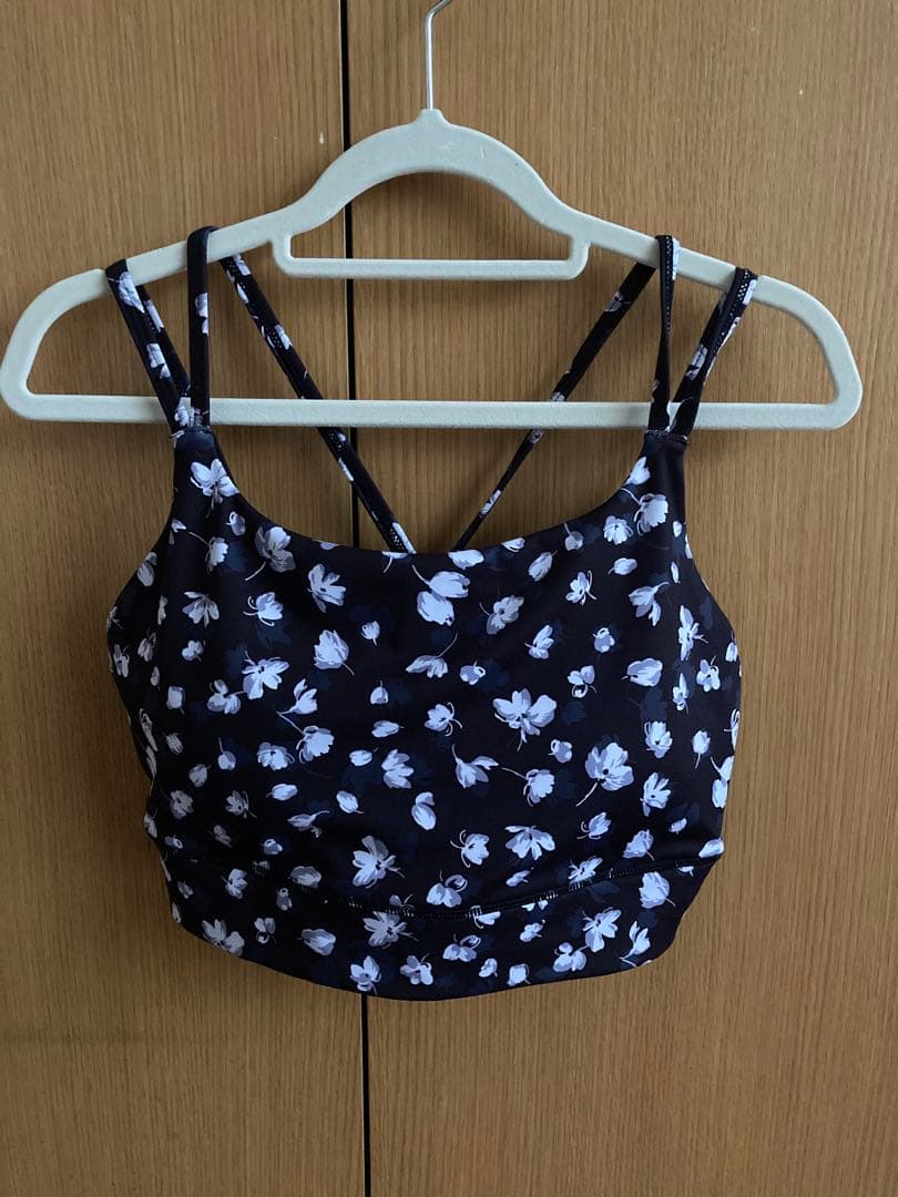 ＬＡＶＡ　ヨガウェア 2枚 薄紫・ダークグレー・花柄