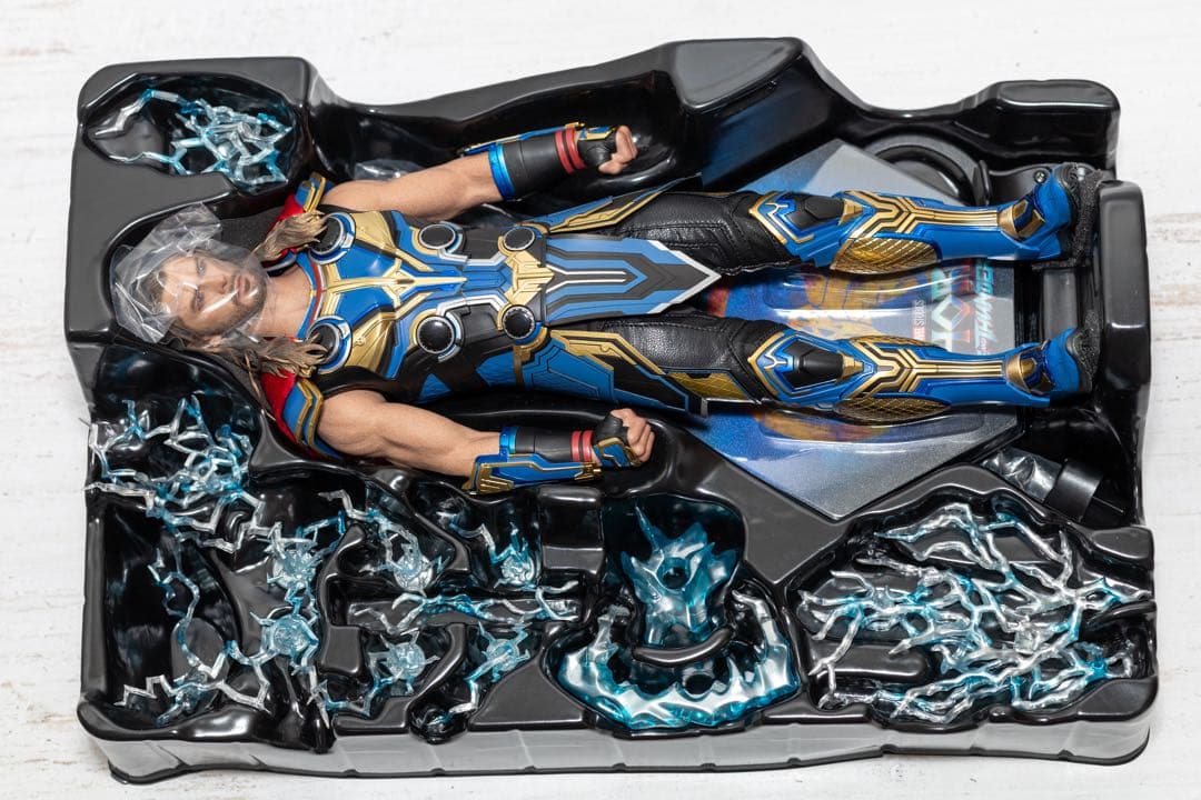 ホットトイズ ソー ラブアンドサンダー ラブ & サンダー フィギュア 1/6