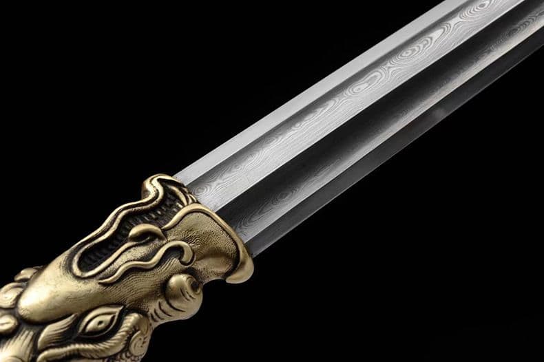 ドラゴンの刃  古兵器 武具 刀装具 日本刀 模造刀 居合刀  ダイヤモンドきね