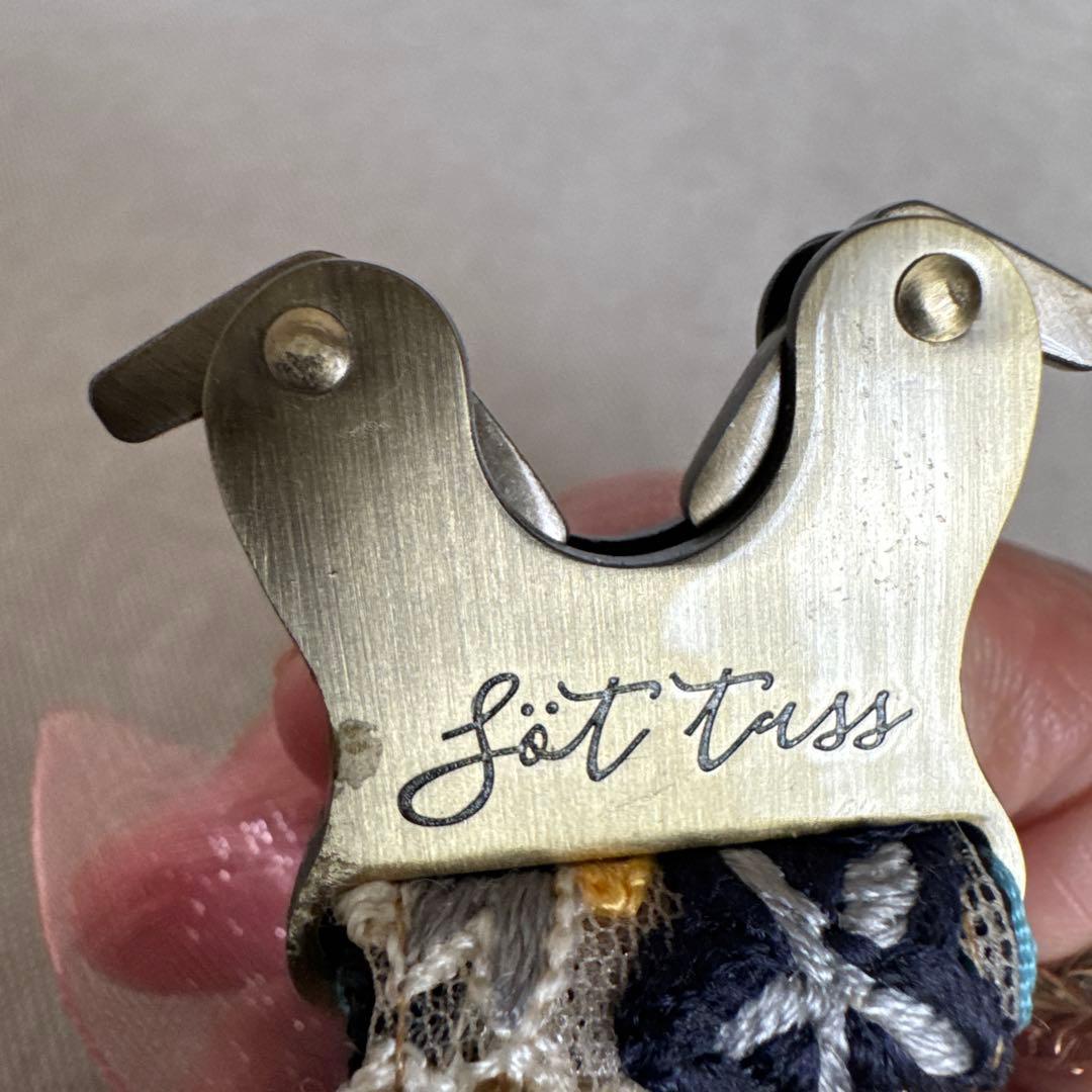 Sorters ソッタス　花柄刺繍 ベルベット犬用首輪　新品未使用