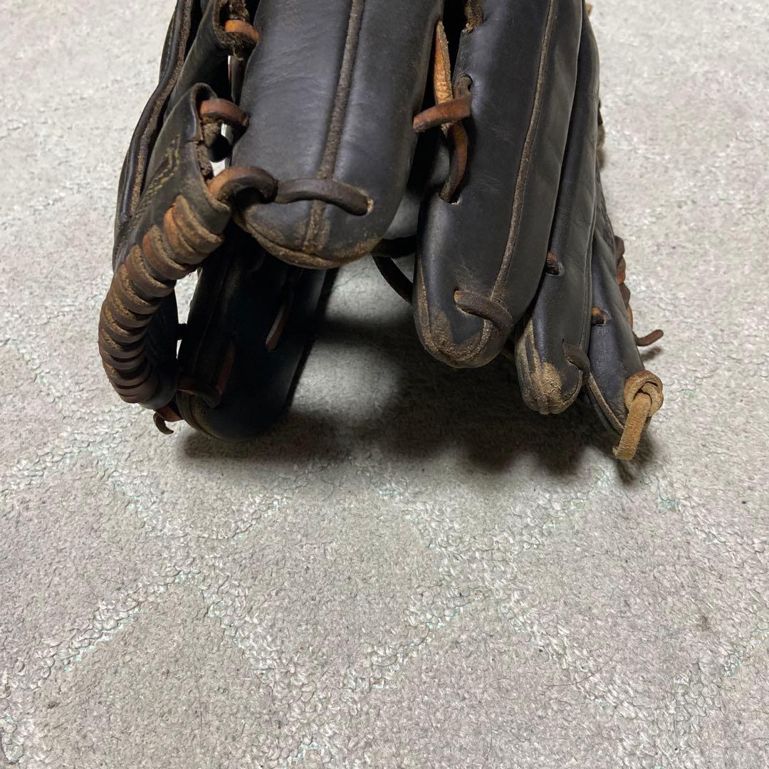 野球用品撤廃したアシックスの硬式レザーグローブ ダークブラウン