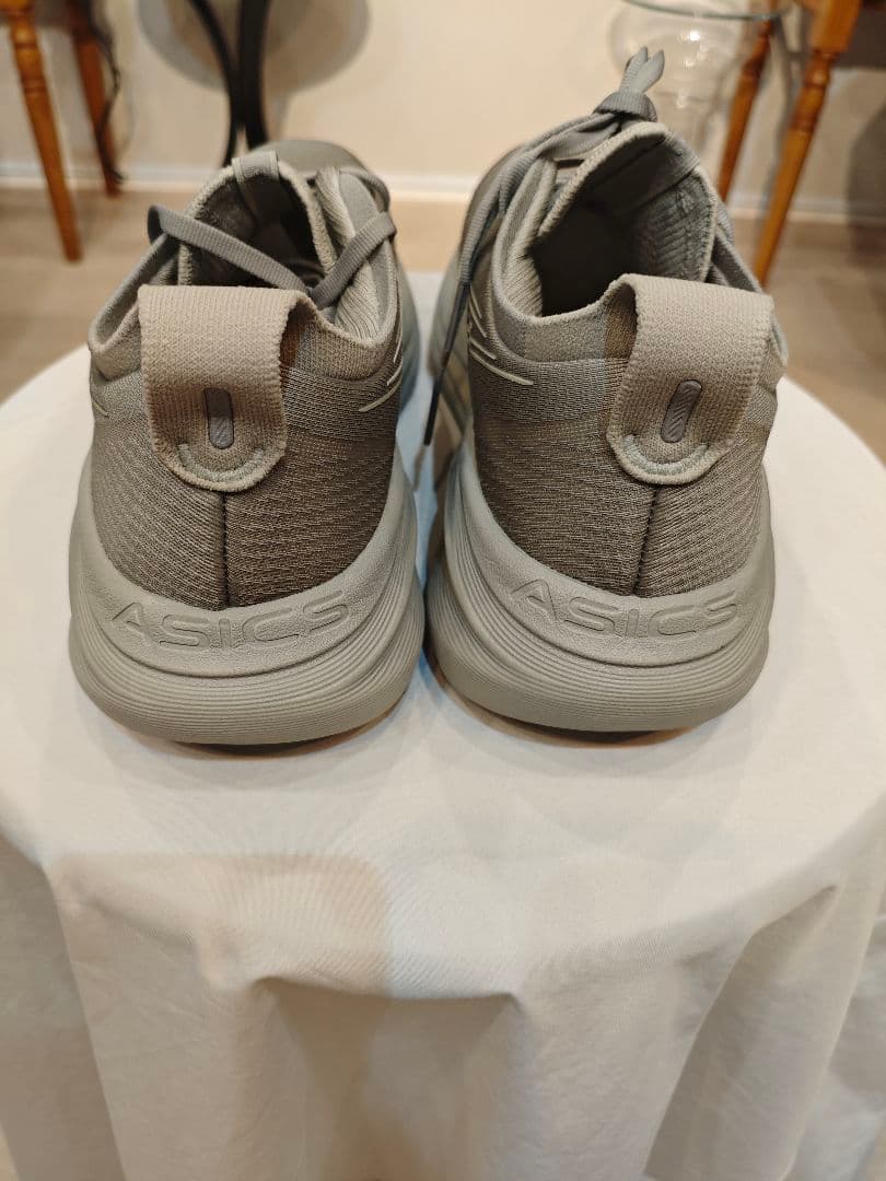 スパイク・シューズ ASICS GEL-NIMBUS 27 Size27.0cm