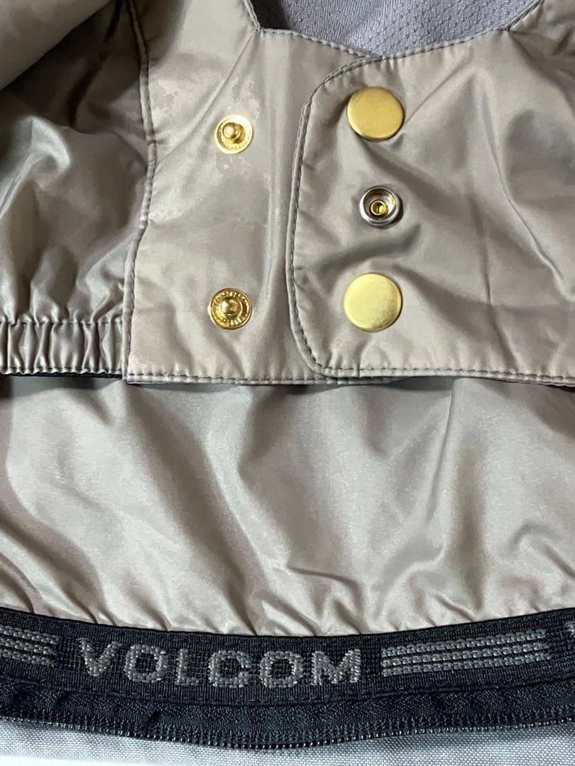 美品【価格交渉可】volcom ボルコム　スノーボード　スキー