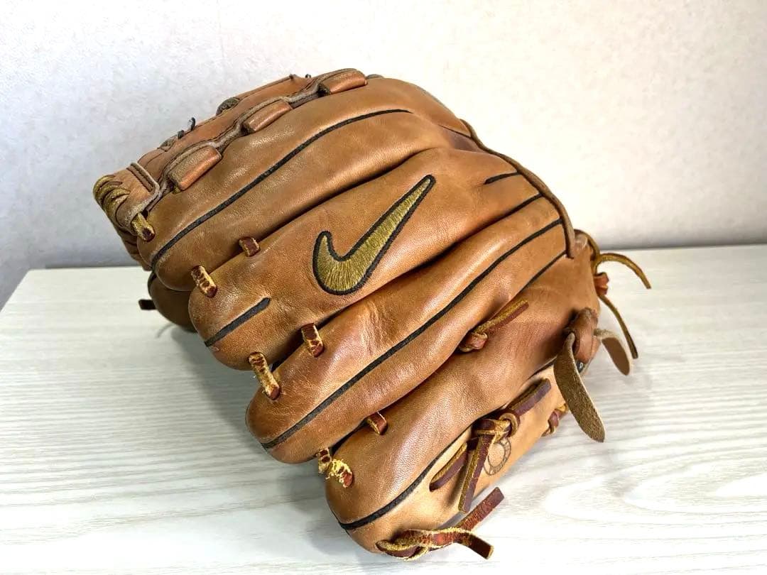 【激レア】NIKE 硬式用 投手/内野手/オールラウンド