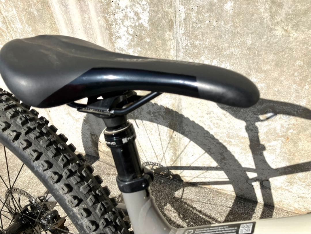新品同様ハードテールマウンテンバイク