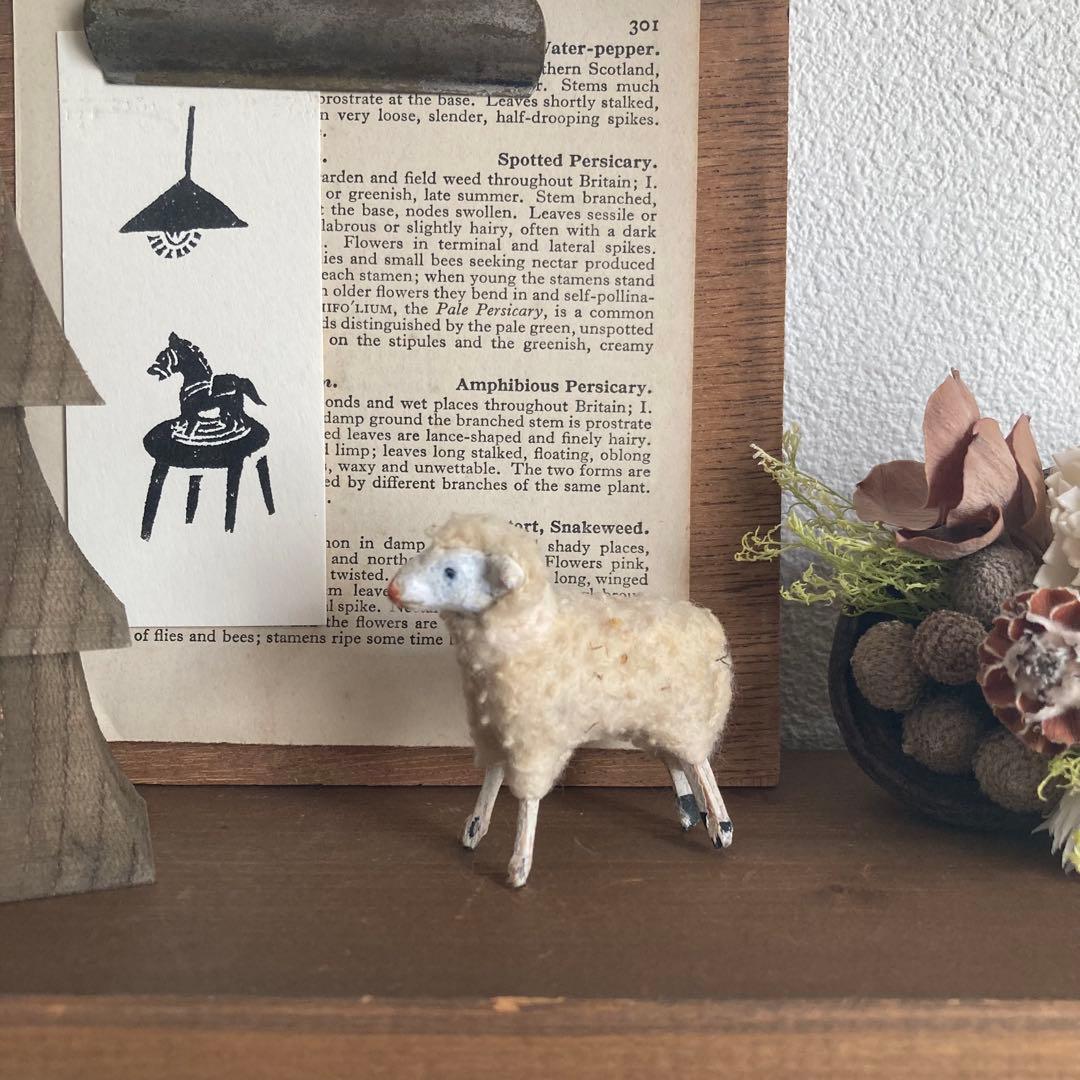 【希少】ドイツアンティーク　儚げな羊さん　A