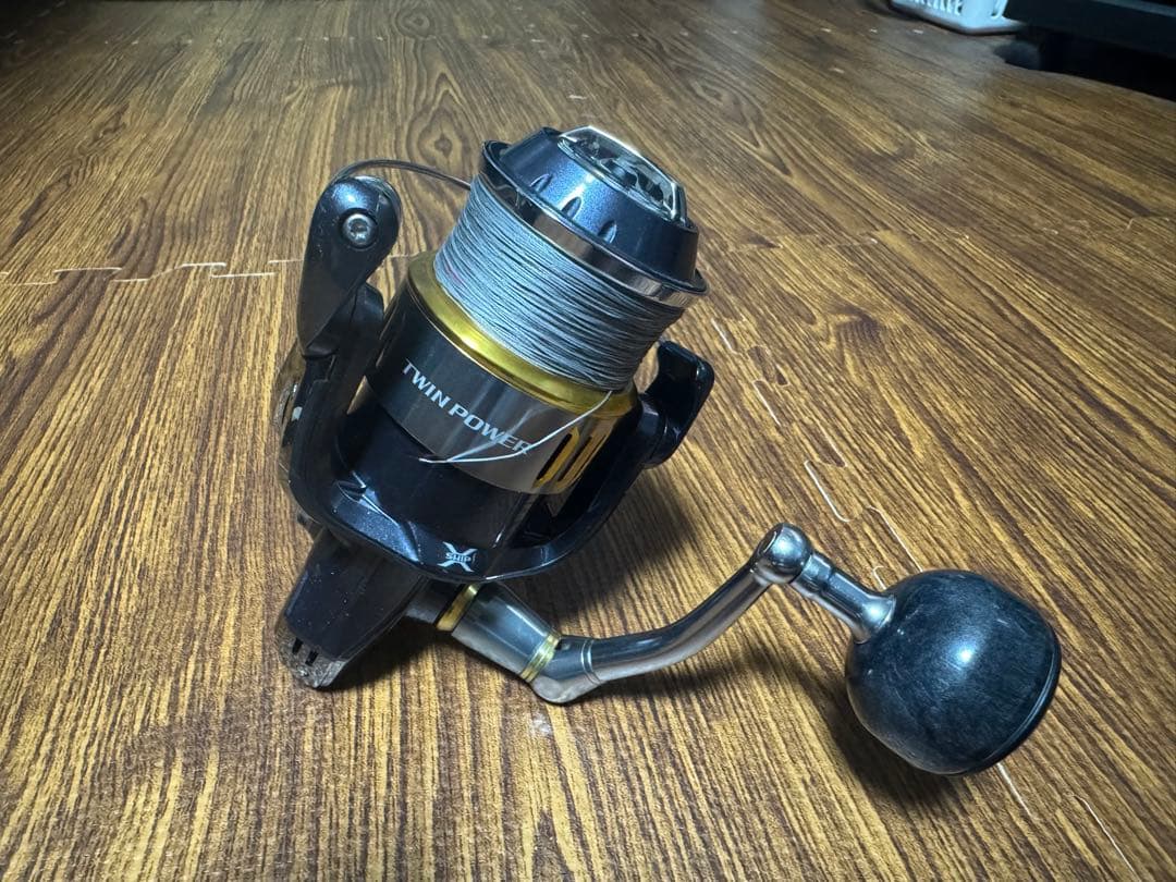 シマノ　15ツインパワーSW 8000HG