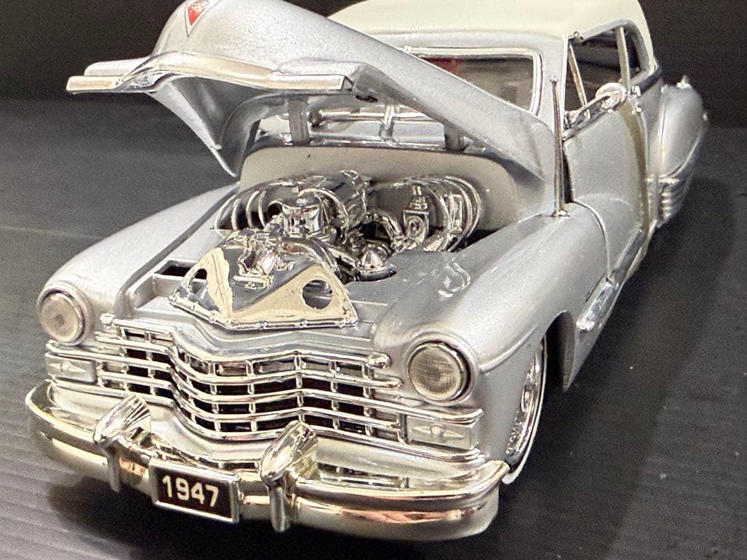 【1947年】キャデラック　ローライダー(新品)【 1/24スケール】JADA